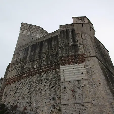 Casa Dei Limoni ليريسي